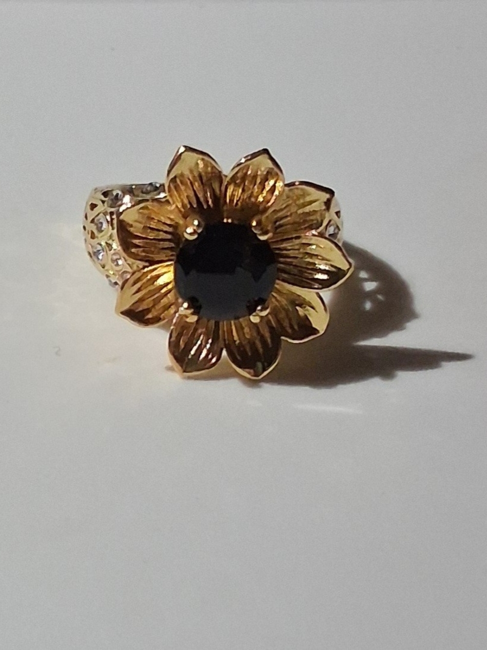 Large Yellow Gold Flower Ring with Black Center - Women's Jewelry